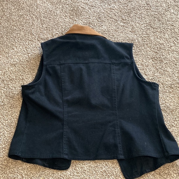 Stonebridge petites black and suede western vest - Picture 7 of 7